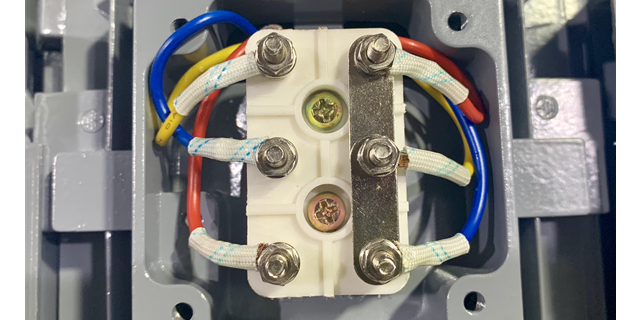 三相異步電動(dòng)機(jī)Y型，星型接法